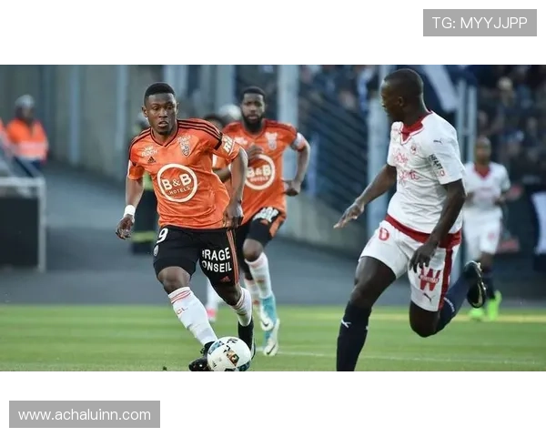 洛里昂攻防平衡再度成为焦点，球队在与强敌对决中展现出色表现